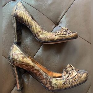 Sergio Zelcer Metallic Brown Knot-Front Pump